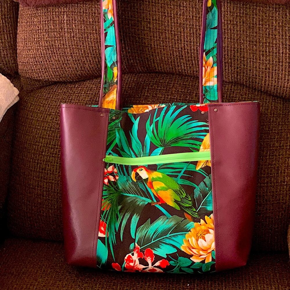 Tote bag
